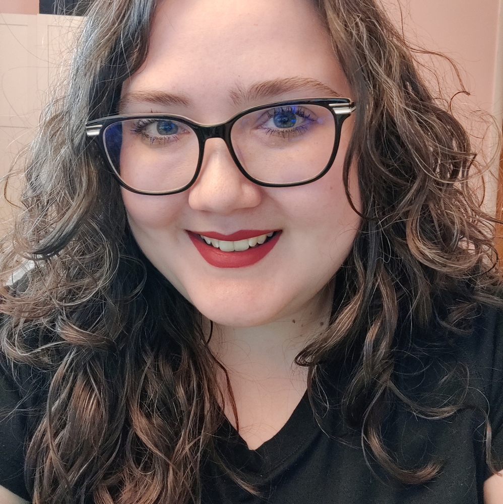 Meet your Posher, Noelle